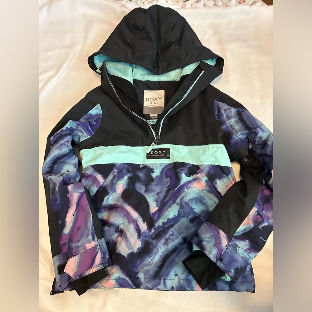 Girls Roxy pull over snowboard ski winter jacket.